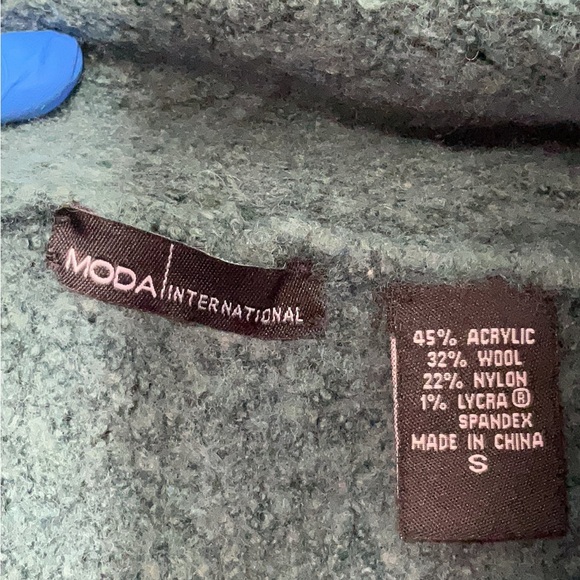 Teal Ruffle Cardigan - Picture 3 of 3